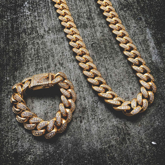 The Ultimate Bundle in Yellow Gold