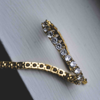 Round Cut Tennis Bracelet in Yellow Gold