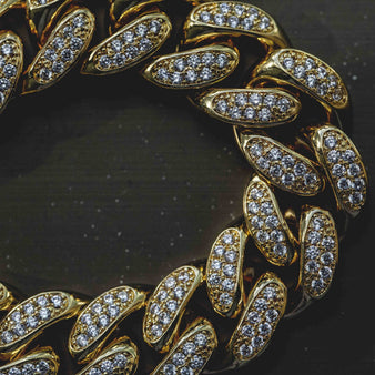Diamond Cuban Link Bracelet (19mm) in Yellow Gold